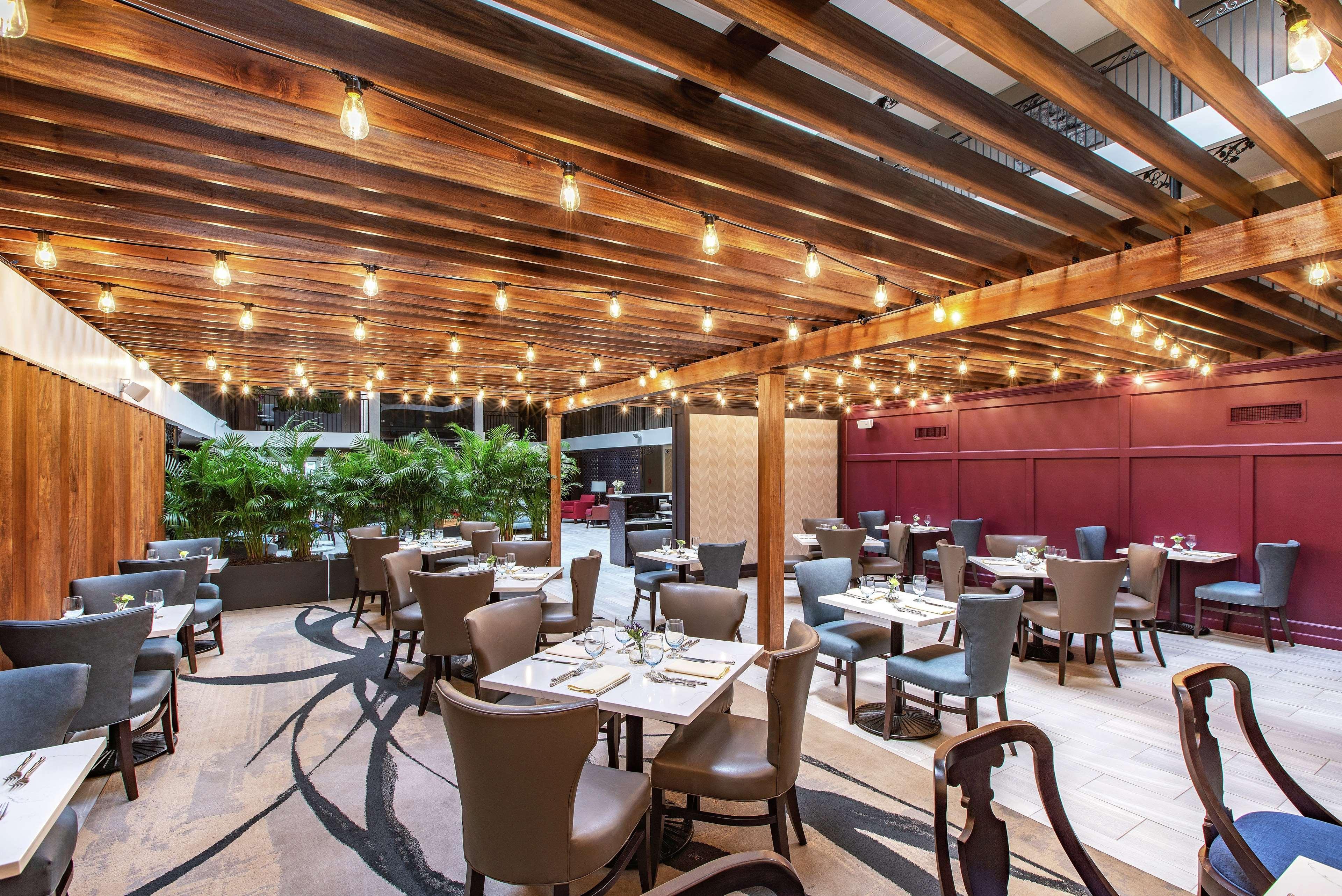 The Burgundy Hotel, Tapestry Collection By Hilton Little Rock Exteriér fotografie